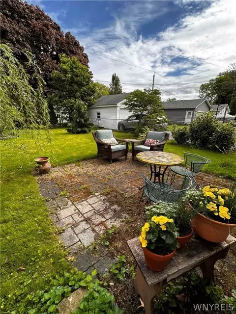 446 Hurstbourne Rd, Irondequoit, NY 14609 photo 5