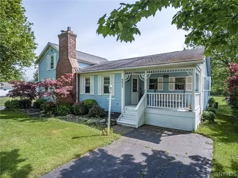 6625 Aiken Rd, Pendleton, NY 14094