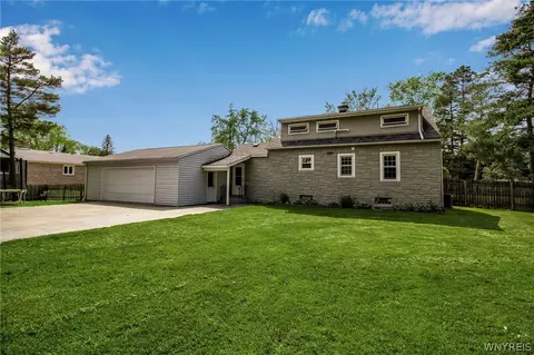 492 Aurora St, Lancaster, NY 14086 photo 9