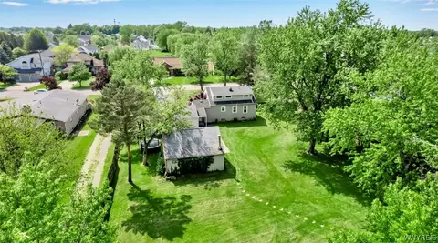 492 Aurora St, Lancaster, NY 14086 photo 12