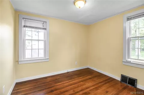 492 Aurora St, Lancaster, NY 14086 photo 24