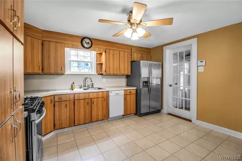 492 Aurora St, Lancaster, NY 14086 photo 19