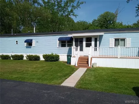 2141 River Rd #8, Wheatfield, NY 14304