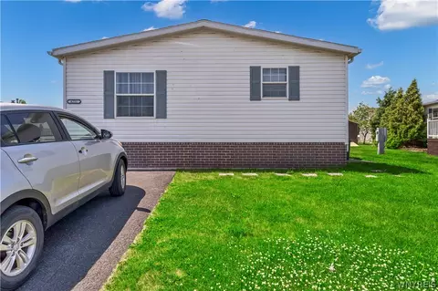 4231 Mohawk Pkwy, Niagara Falls, NY 14304