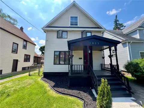 1823 Ontario Ave, Niagara Falls, NY 14305