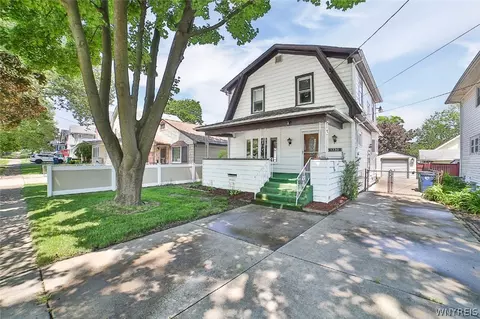 1330 James Ave, Niagara Falls, NY 14305