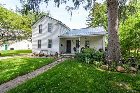 140 Buffalo Rd, Aurora, NY 14052