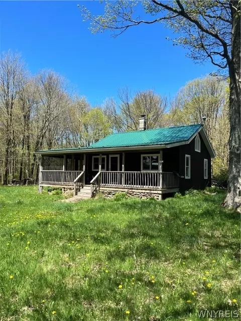 5335 Johnson Rd, Ripley, NY 14775