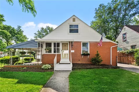 512 Walton Dr, Cheektowaga, NY 14225