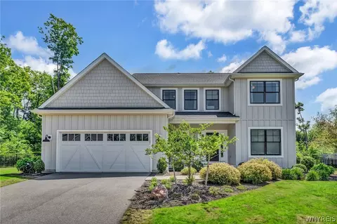 15 Hearthstone, Orchard Park, NY 14127