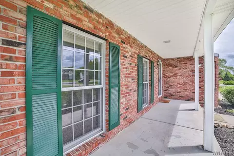 6755 Aiken Rd, Pendleton, NY 14094 photo 3