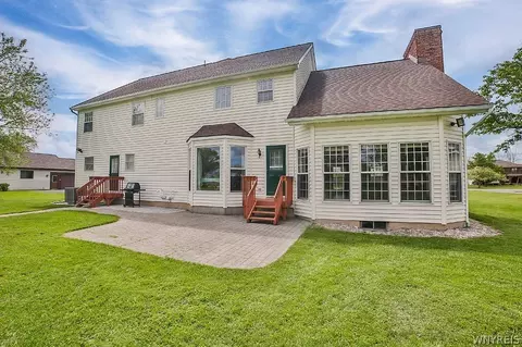 6755 Aiken Rd, Pendleton, NY 14094 photo 8