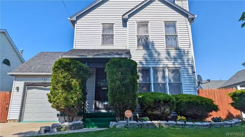 295 Pratt St, Buffalo, NY 14204