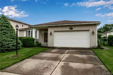 115 N Transit Hill Dr, Depew, NY 14043
