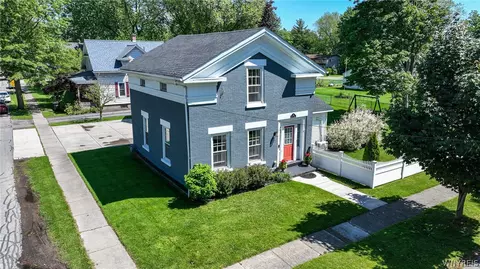 231 Pettit St, Wilson, NY 14172