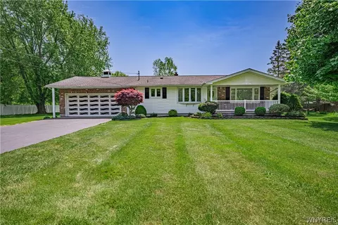 3094 Andrews Rd, Cambria, NY 14131