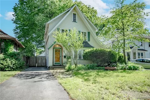 217 Long Acre Rd, Rochester, NY 14621