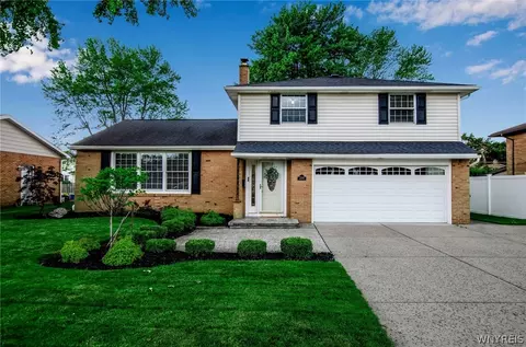 200 Fairways Blvd, Amherst, NY 14221