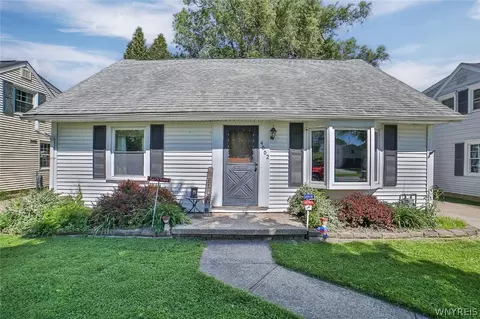 4662 Mount Vernon Blvd, Hamburg, NY 14075
