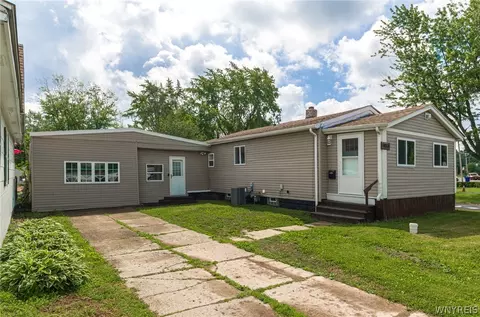 1577 Eggert Rd, Amherst, NY 14226
