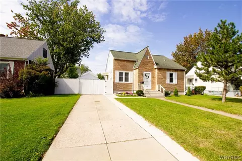 526 Capen Blvd, Amherst, NY 14226