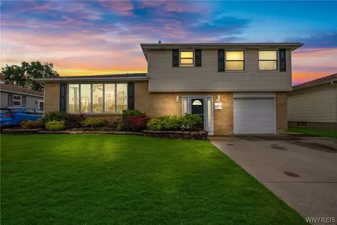 15 Christian Dr, Cheektowaga, NY 14225