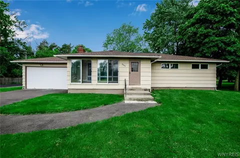 8044 Roll Rd N, Clarence, NY 14031