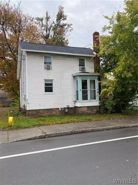 808 S Main St, Shelby, NY 14103