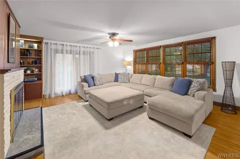 13 Devon Ln, Amherst, NY 14221 photo 18