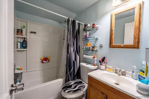 70 Pullman Ave, Tonawanda, NY 14217 photo 22
