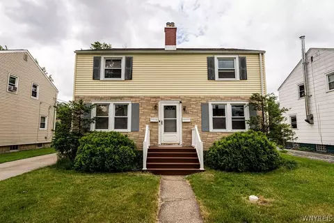 70 Pullman Ave, Tonawanda, NY 14217