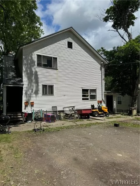 133 Jefferson St, Warsaw, NY 14569
