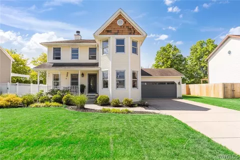 62 Pleasant Trl, Grand Island, NY 14072