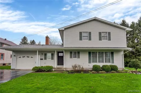 7 Park Ave, Oakfield, NY 14125