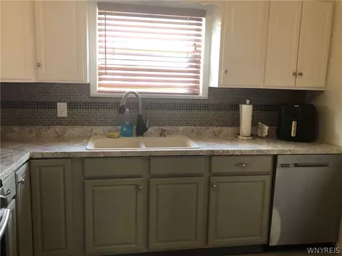 27 Pullman Ave, Buffalo, NY 14217 photo 16