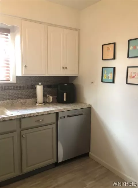 27 Pullman Ave, Buffalo, NY 14217 photo 18