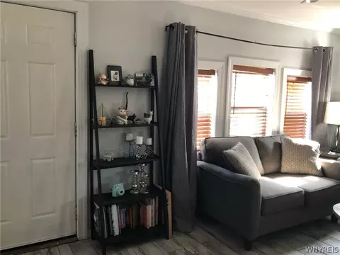 27 Pullman Ave, Buffalo, NY 14217 photo 3