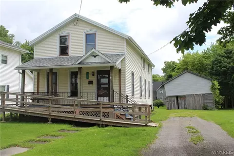 11 S Pearl St, Attica, NY 14011