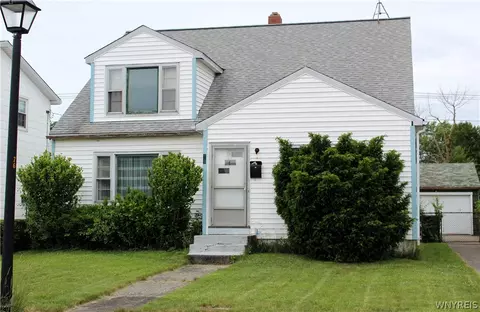 76 Bering Ave, Buffalo, NY 14223
