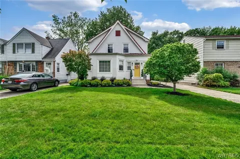 413 Mount Vernon Rd, Amherst, NY 14226