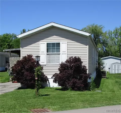 3450 Howard Rd #17, Hamburg, NY 14075