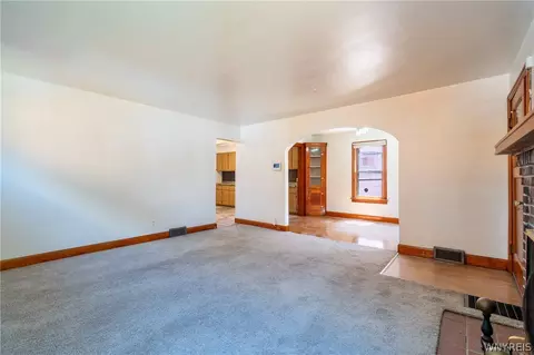 73 Wright Ave, Buffalo, NY 14215 photo 4