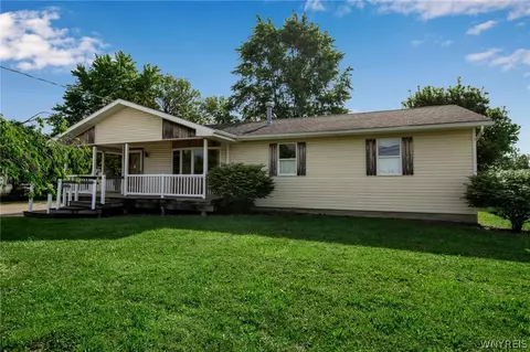 807 Ransom Rd, Lancaster, NY 14086