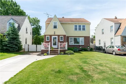 97 Werkley Rd, Tonawanda, NY 14150