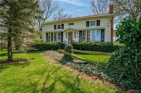 2058 Youngstown Wilson Rd, Porter, NY 14131