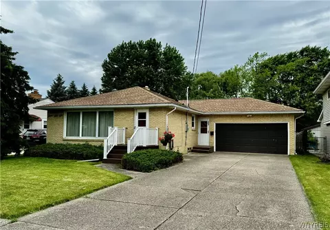 754 Fletcher St, Tonawanda, NY 14150