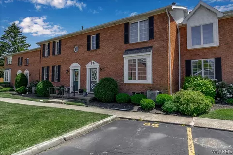 85 Tralee, East Amherst, NY 14051