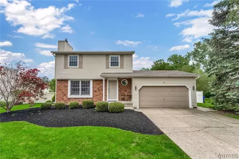 46 Fawn Trl, West Seneca, NY 14224