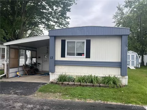 13 Lobue Ln, Cheektowaga, NY 14225