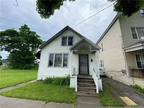 58 Peach St, Buffalo, NY 14204